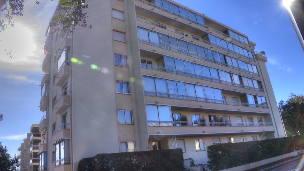 Apartamento Beau 2 pièces 3 étoiles Vue Mer Garage Privé 150m plages wifi Cannes Exterior foto