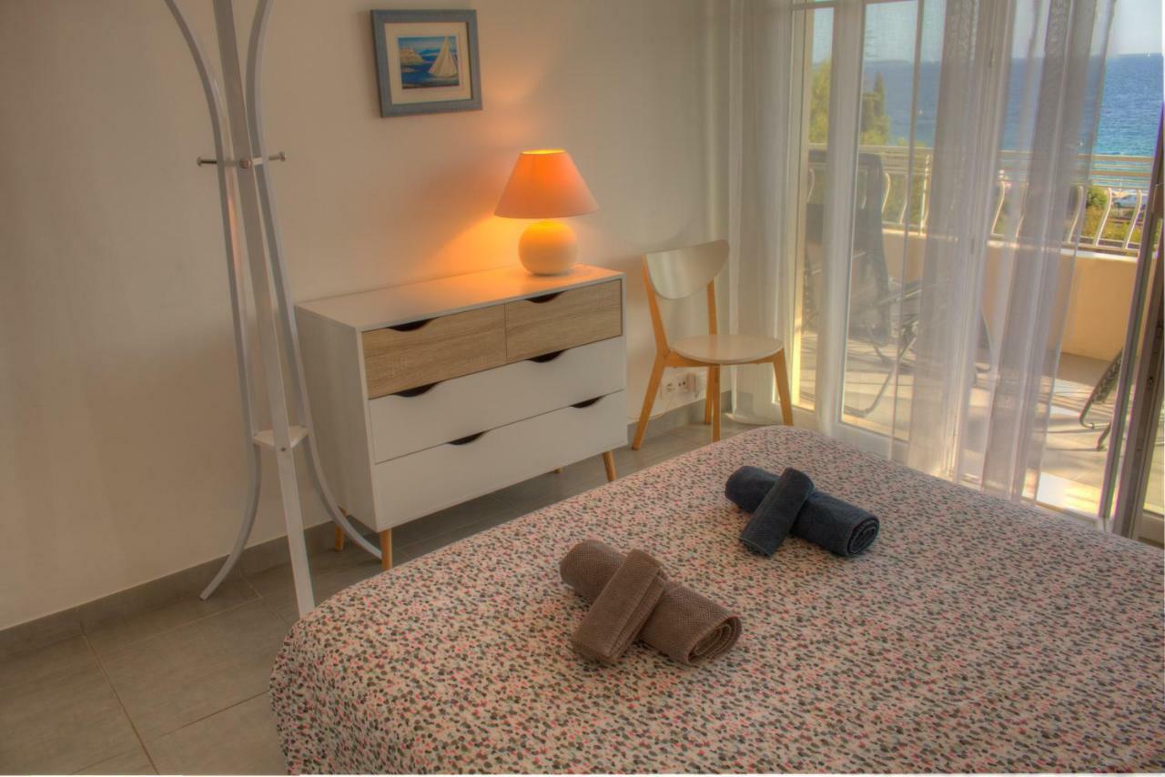 Apartamento Beau 2 pièces 3 étoiles Vue Mer Garage Privé 150m plages wifi Cannes Exterior foto